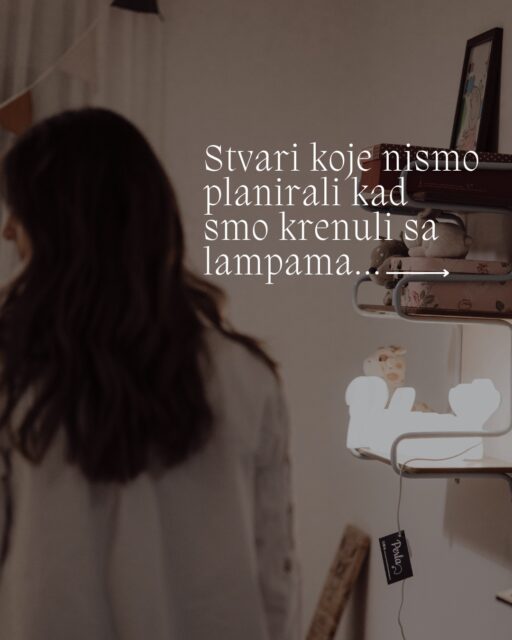 E nastavno na ovo zadnje... Baš ovaj vikend uzimamo naš mali kolektivni godišnji! 🎊Pa samo mala napomena: sve narudžbe koje zaprimimo DO SUTRA - šaljemo do kraja tjedna, a ostale idu u izradu od sljedećeg tjedna. Pa ako ti baš treba lampica ovih dana, bilo za poklon ili da osvijetliš svoju obitelj - onda je ovo za tebe. 😉