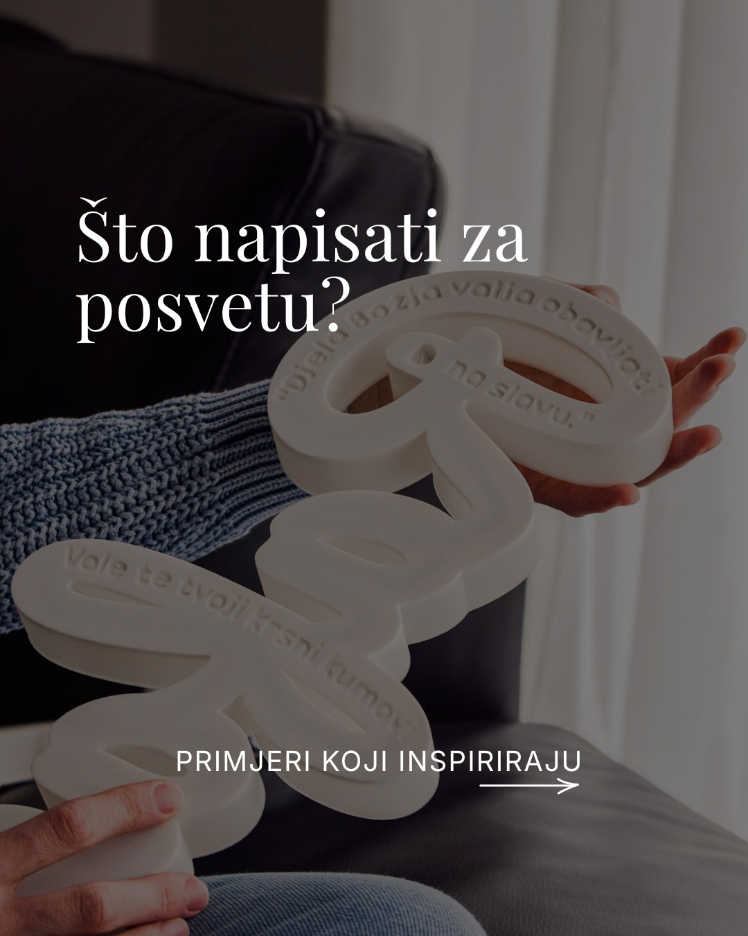 Vaše riječi ispisane na lampi nama su jedan od najljepših dijelova izrade lampi. 🥰
Nekada nas nasmiju, uglavnom nas raznježe, a bilo je i onih kupaca čiju priču smo poznavali osobno pa su nas takve posebno dirnule - stoga mogu samo zamisliti kakvu reakciju su imale kod onih kojima su bile namijenjene. ❤
Iako je svaka naša lampa unikat, tvoje riječi ispisane na lampi sigurno će izazvati dodatno oduševljenje i izraziti tvoju pažnju i posvećenost kod onih kojima ju poklanjaš.
I znam da ponekad nije lako pronaći prave riječi – ili reći nešto u maksimalno 50ak znakova… Krštenje djeteta je najčešća prigoda kada želite i posvetu, stoga smo izdvojili nekoliko predivnih primjera posveta kao inspiraciju ako lampu poklanjaš za krštenje djeteta - a one su pravi primjer da se i sa nekoliko riječi može izreći duboka poruka koja će ostaviti trag. ✨
Pogledaj kako su to radili neki prije tebe, a ako i dalje ne znaš što napisati - mi smo tu da probudimo tvoju inspiraciju. 💡